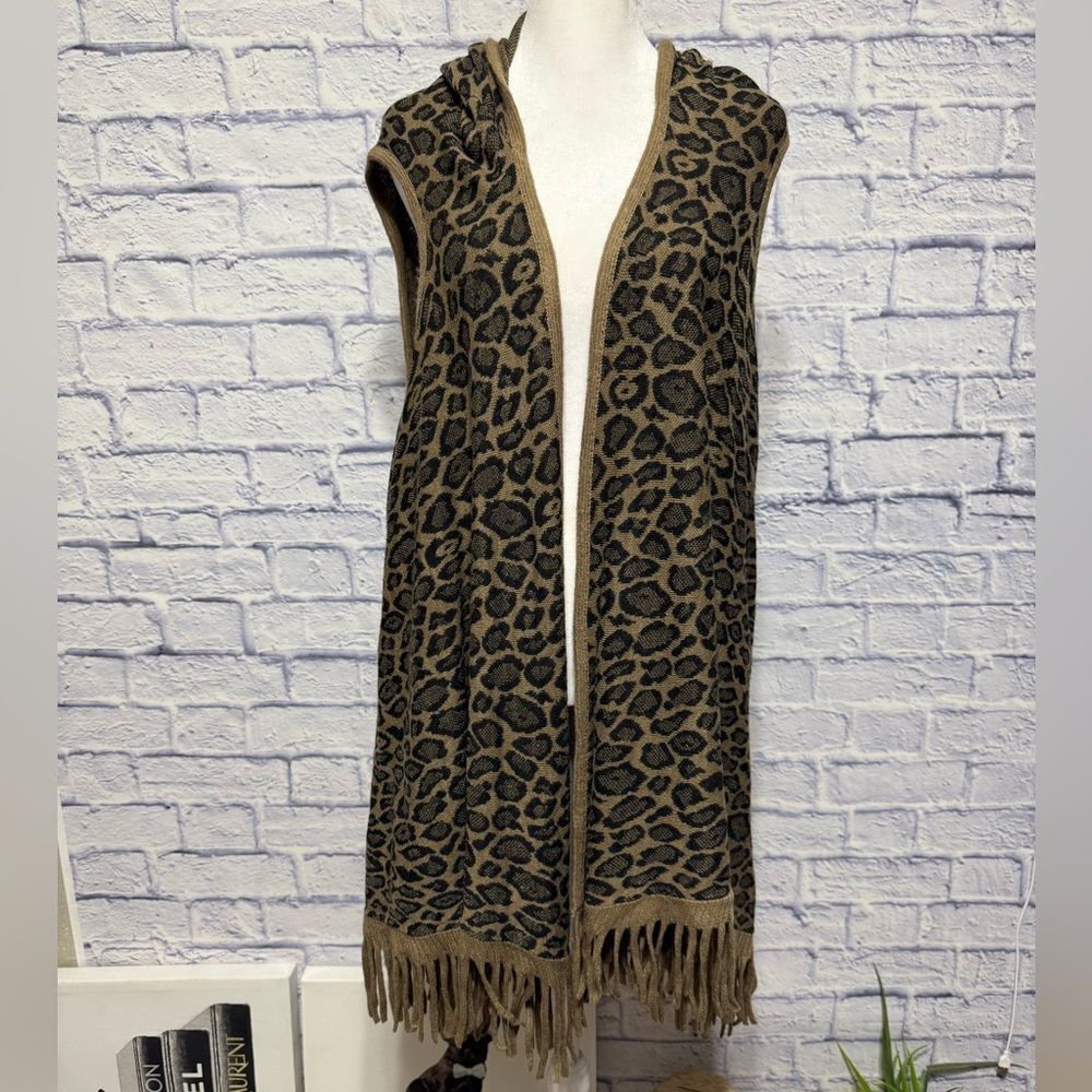 NWT northern angel Leopard Fringe vest Cardigan sleeveless with hood